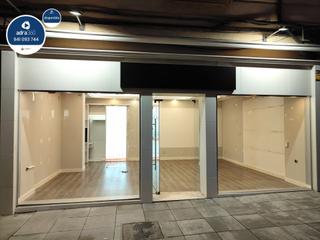 Location Local commercial  Juan xxiii. Se alquila local comercial en calle juan xxiii