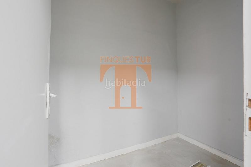 Foto 9c9dd993-7dfa-4861-9e2a-b52d26a7fd52. Alquiler local comercial local 100 comercial en premia de mar en Premià de Mar