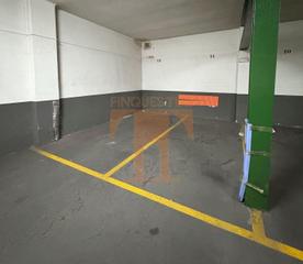 Autoparkplatz in Centre. Atención! en el masnou centro venta conjunta de 2 plazas de park