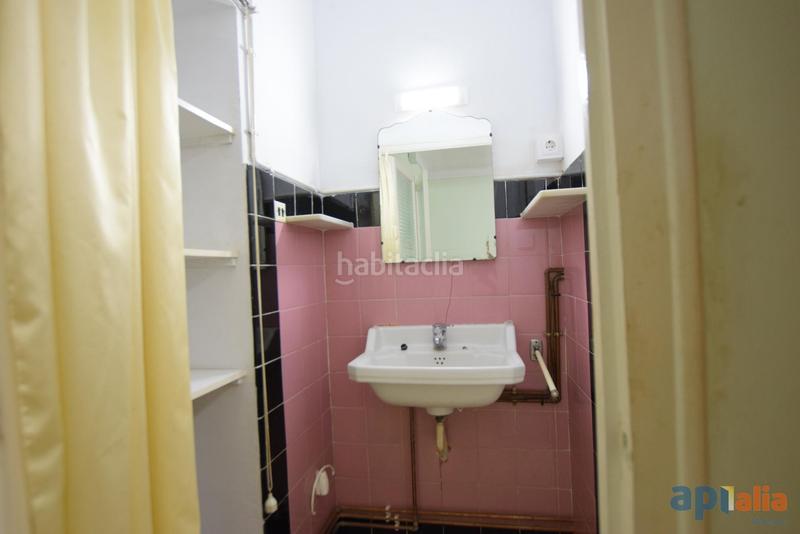 Foto 4da3b8f1-3bd1-4968-9b76-4619da4c1e94. Casa amb aparcament a Centre Mataró