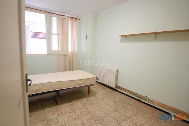 Foto 79653444-7503-40ff-b566-7781b8091072. Casa amb aparcament a Centre Mataró