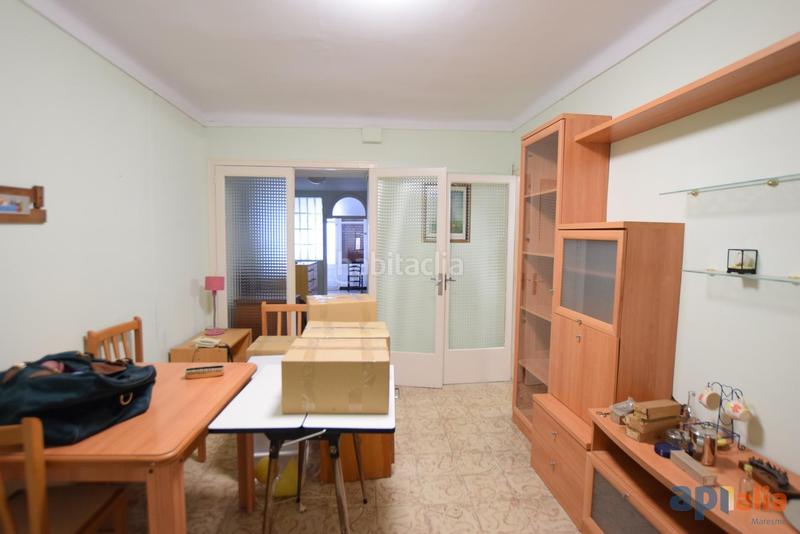 Foto a51e3dae-a0c7-4fea-82ba-77d9bac9a9fe. Casa amb aparcament a Centre Mataró