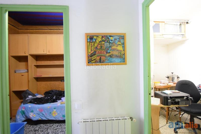 Foto f57bf20d-8c42-4651-9386-90a6c8055890. Casa amb aparcament a Centre Mataró
