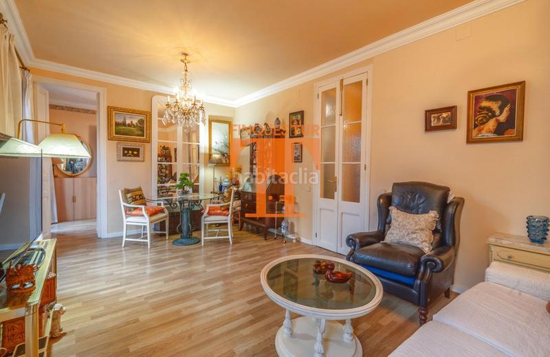 Foto 09fba2f2-efde-4263-b3bc-821eb21d413b. Etagenwohnung in Raval Barcelona