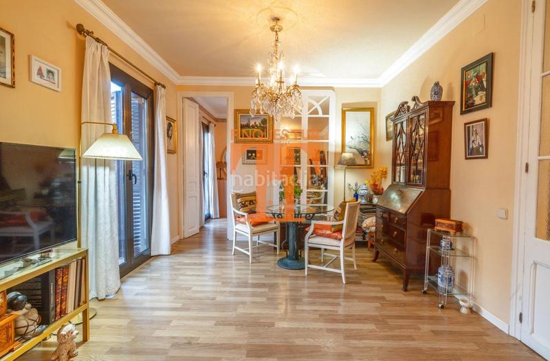 Foto a32335a1-4bd6-4e70-a1e4-0a7d99170eb5. Etagenwohnung in Raval Barcelona