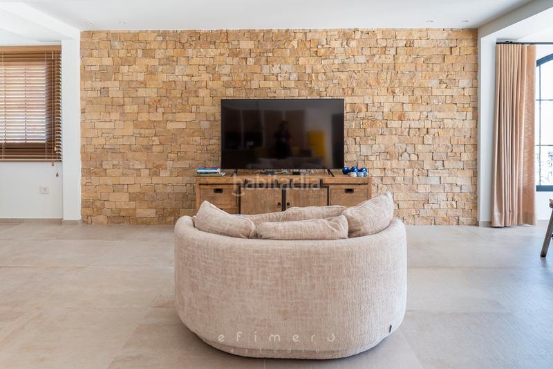 Foto 7566bd12-ec7a-4306-9766-81acf20b36b0. Chalet with fireplace heating pool in Altea ciudad Altea