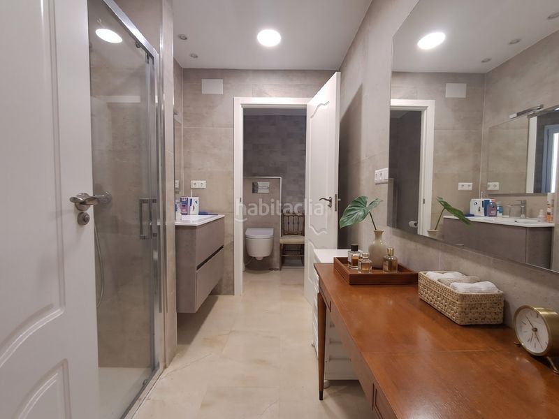 Foto 4f9fb3cb-2a4e-4098-bdca-6406327651ba. Pis amb calefacció aparcament piscina a Playa Levante Benidorm