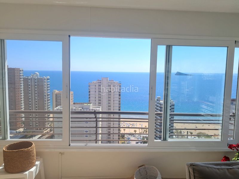 Foto c16b3b66-55ad-44e2-99f0-ed0181ef2f88. Pis amb calefacció aparcament piscina a Playa Levante Benidorm