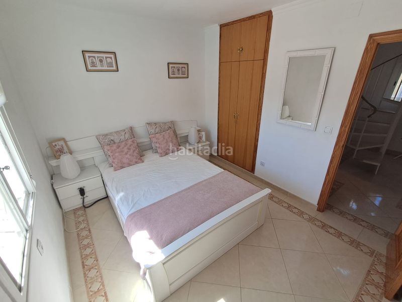 Foto a13daeca-02d9-44e8-9699-c6ce22a79675. Xalet amb xemeneia aparcament piscina a Coloma Nucia (la)
