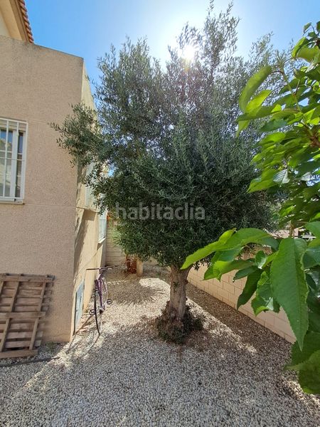 Foto a4b8e765-8b33-431f-8933-e461c3cf5a40. Casa adossada amb xemeneia calefacció aparcament piscina a Nucia (la)