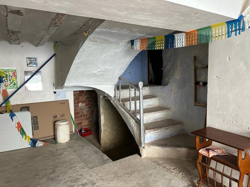 Foto 2b0acdd1-5b92-4aa7-a3eb-2c6b522ef29a. Casa adossada amb xemeneia a Confrides