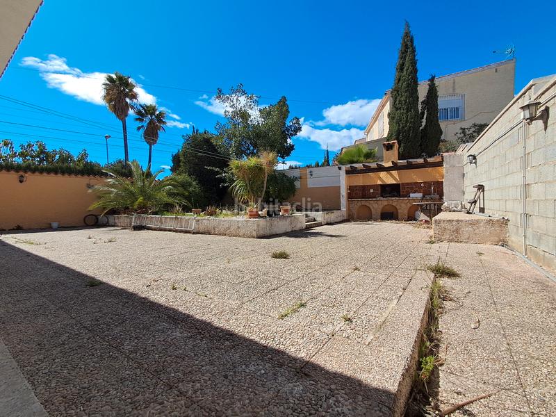 Foto b6ae19c7-de42-408c-af30-2bee5767bf14. Xalet amb xemeneia aparcament a Montebello - Nou Espai Nucia (la)