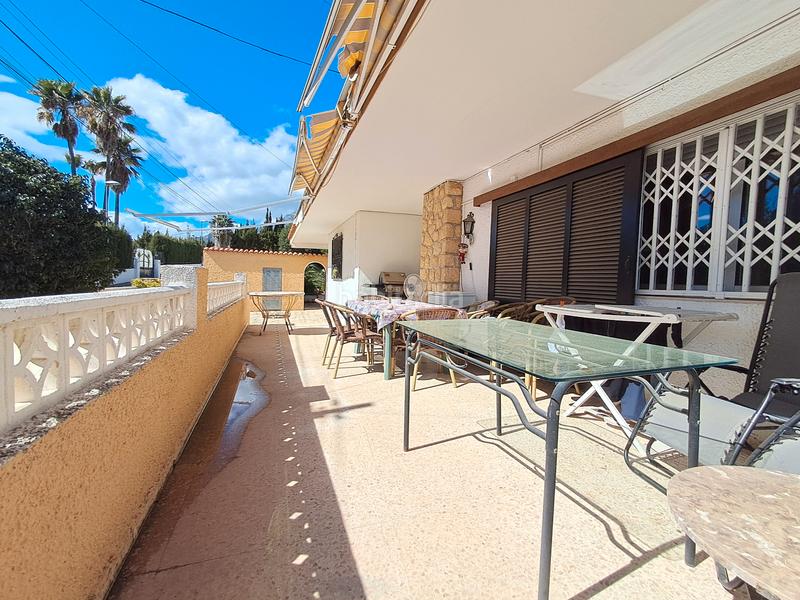 Foto c4ef575c-0219-485c-82d1-7d078db5d393. Xalet amb xemeneia aparcament a Montebello - Nou Espai Nucia (la)