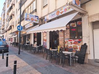 Local Comercial en Colonia Madrid. Local en venta en benidorm