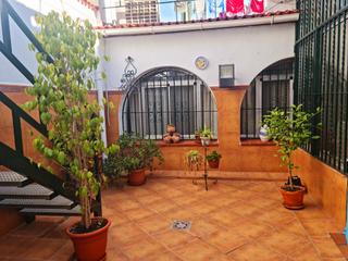 Casa adosada en Centro