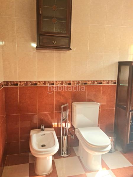 Foto 30487a4c-40df-4a38-9655-ae34e27b53e6. Casa adossada amb calefacció a Nueva Alcalá Alcalá de Guadaira