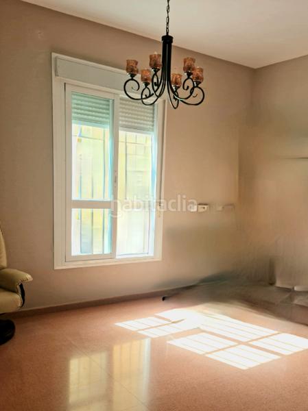 Foto 92e33395-6df5-4b27-900f-71e32b649a01. Casa adossada amb calefacció a Nueva Alcalá Alcalá de Guadaira