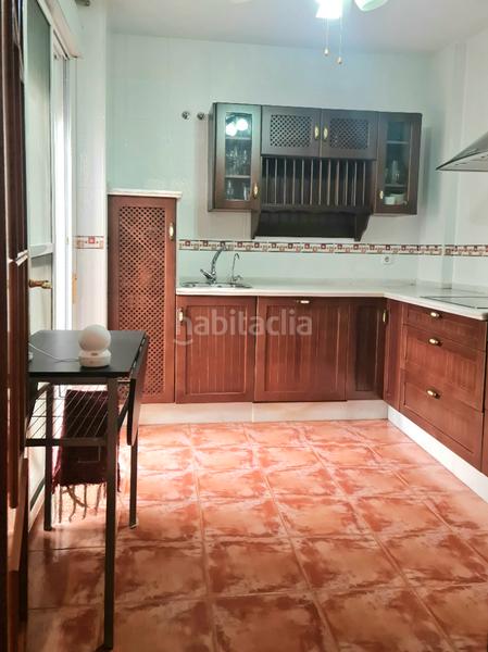 Foto d26357b2-3888-4a6a-9e66-d29c277cc792. Casa adossada amb calefacció a Nueva Alcalá Alcalá de Guadaira