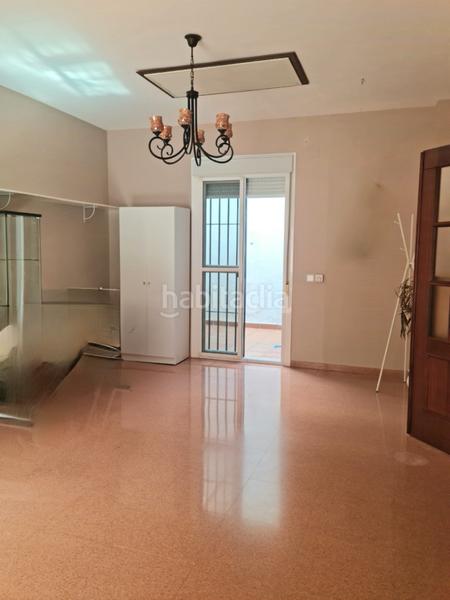 Foto d815f308-99fe-46bb-bee6-7aa5cd714ce1. Casa adossada amb calefacció a Nueva Alcalá Alcalá de Guadaira