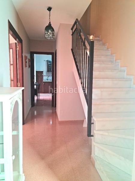 Foto ed372fd4-cd97-47fc-b5f8-e4ee44f297fa. Casa adossada amb calefacció a Nueva Alcalá Alcalá de Guadaira