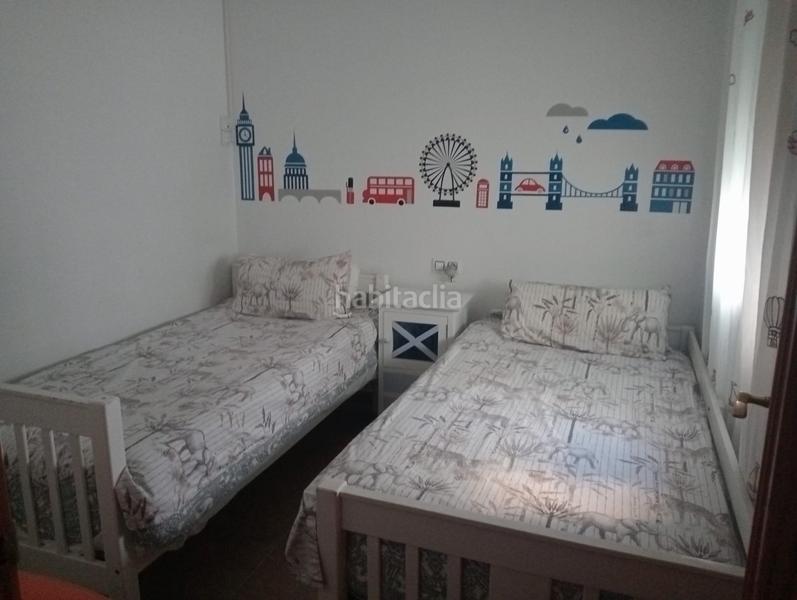 Foto d7b46a8f-675d-4ef6-96c4-7332defe46a0. Alquiler piso habitación disponible para interinos docentes en Barbate