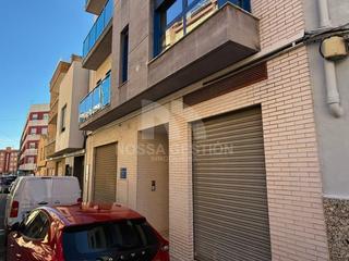 Locale commerciale  Calle del archiduque carlos. Local comercial en picassent  ubicación inmejorable y gran poten