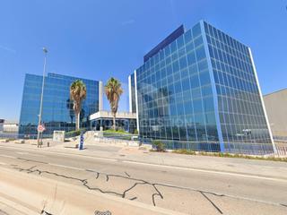 Oficina  Calle de jerónimo roure. Oportunidad comercial! oficina  2 garajes en venta en puerto de