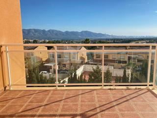 Reihenhaus  Calle palmeretes les. Chalet adosado en alfàs del pi con gran terraza y playa cerca