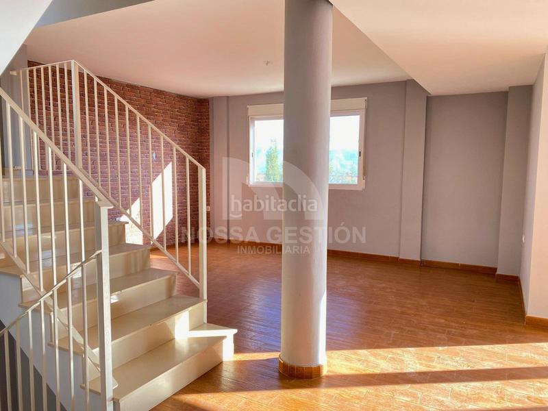 Foto cf708cad-d9a5-417b-af02-62dc10ce7cea. Casa adosada chalet adosado en alfàs del pi con gran terraza y playa cercana en Alfàs del Pi (l´)