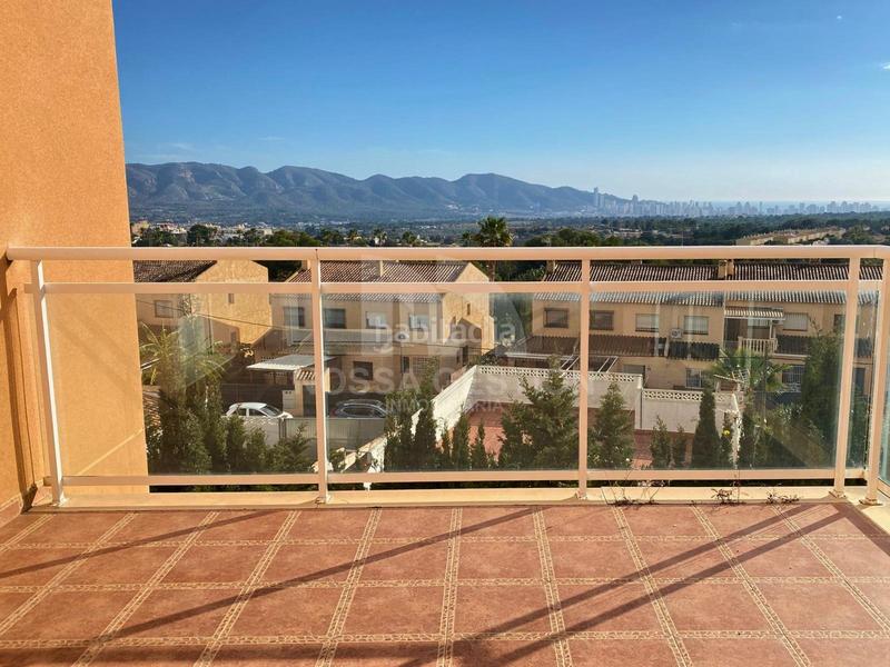 Foto d455f8fa-0c50-4939-81b7-e94e51126ccd. Casa adosada chalet adosado en alfàs del pi con gran terraza y playa cercana en Alfàs del Pi (l´)