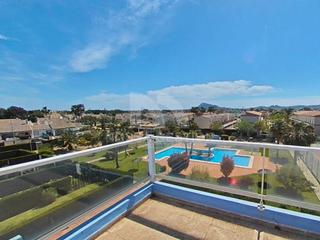 Pis  Calle italia. Vivienda luminosa con terraza en ctra. les marines, denia a 650