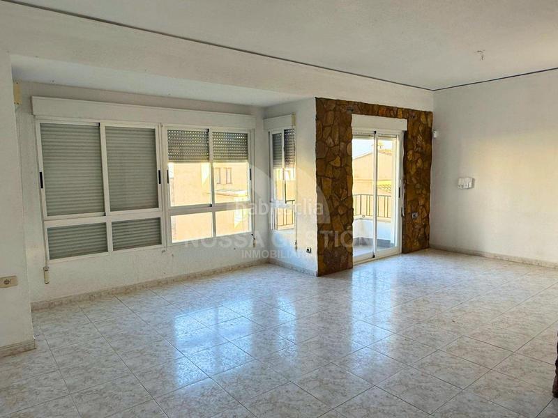 Foto 2a736bb6-1cd0-4b75-af51-85ecf7f60b0b. Flat in Plaza Illes Columbretes Castellón de la Plana