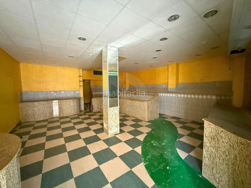 Foto 0095dd68-26b6-4e7f-850a-a28e90920bc8. Local comercial  en venta en gandía 85 m en zona transitada oportunidad de negocio en Gandia