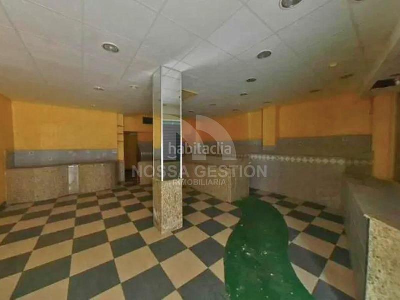 Foto f81b066b-645c-450f-87f6-3f9e55f612ba. Local comercial  en venta en gandía 85 m en zona transitada oportunidad de negocio en Gandia