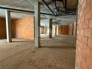 Local Comercial  Calle de azorín. Local comercial amplio en venta en villalonga  495 m útiles, exc
