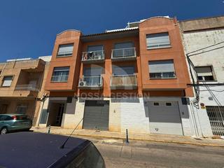 Local Comercial  Calle de azorín. Local comercial en venta en vilallongavillalonga  amplio, versát