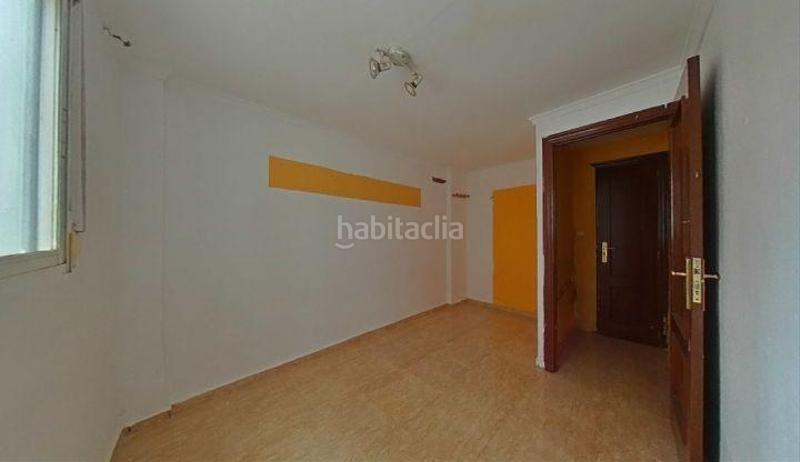 Foto 4bf85ffd-0ab5-4512-9bb0-5366349a8edc. Piso  en venta en La Creu del Grau activo ocupado en Valencia