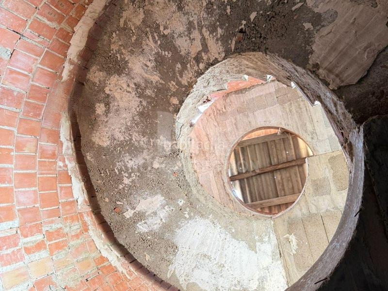 Foto 7fe1538c-8fdd-4ed9-b1d1-f4d03bccd808. Wohngrundstück in Artana