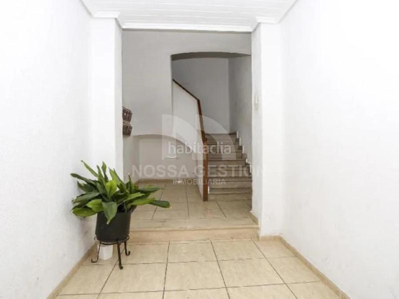 Foto 2ae8c41e-f30b-4a5a-9e47-4b58b63eb21f. Piso oportunidad de inversión piso en rentabilidad en Torrefiel alquilado hasta marzo 2026 en Valencia