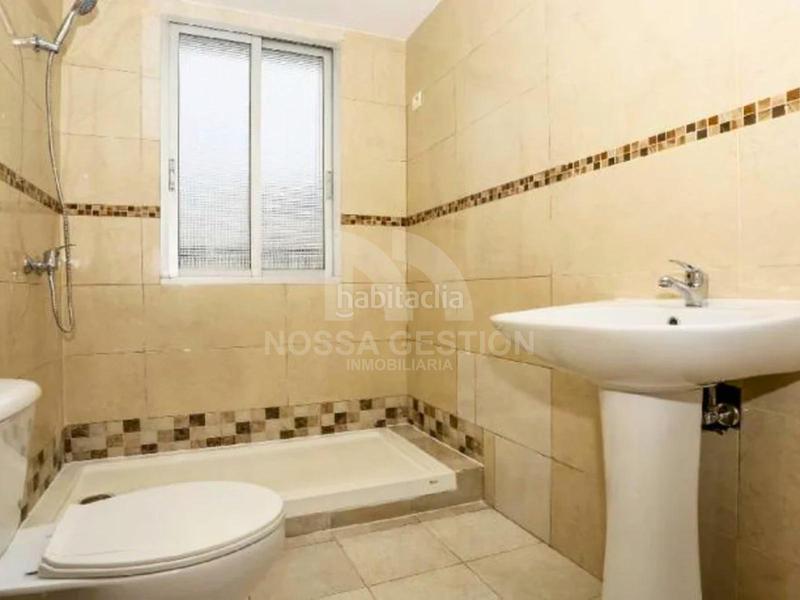 Foto 4fae5fa2-de94-48f7-8a9d-df5749e0a5c3. Piso oportunidad de inversión piso en rentabilidad en Torrefiel alquilado hasta marzo 2026 en Valencia