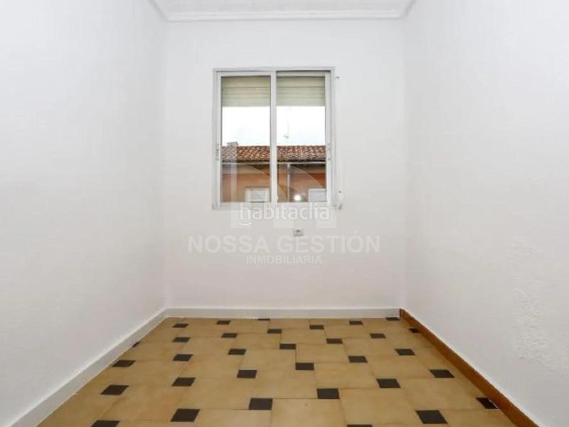 Foto b3e222d6-8cd3-450e-9413-7b303d81c47e. Piso oportunidad de inversión piso en rentabilidad en Torrefiel alquilado hasta marzo 2026 en Valencia