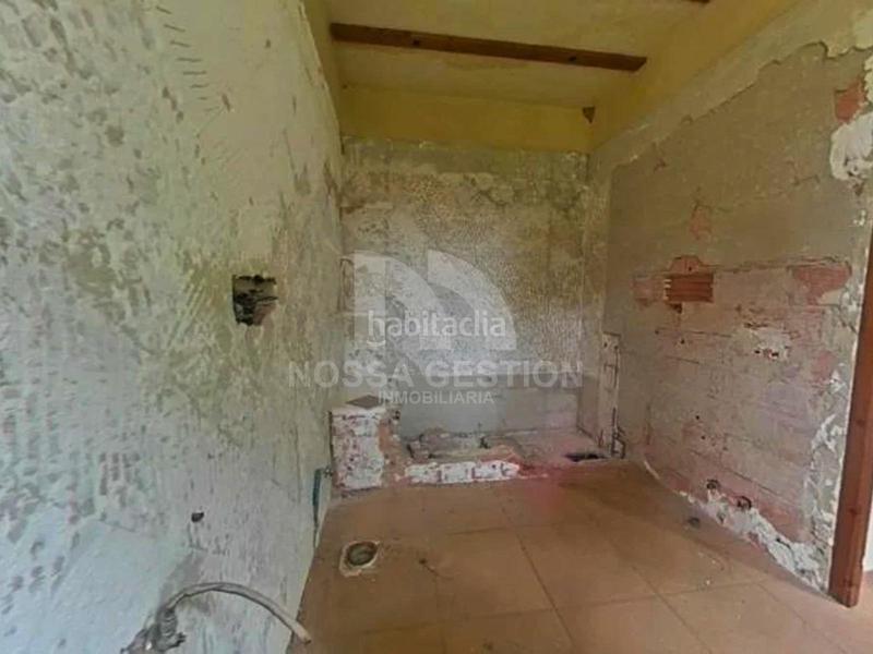 Foto 88899e0f-19af-4885-9f06-3fb20dfc3192. Chalet con parcheggio in Alberic