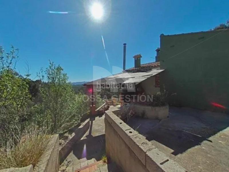 Foto a58e6ad7-889f-4a85-89be-b4c4241b304e. Chalet con parcheggio in Alberic