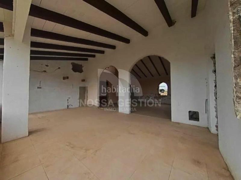 Foto e78df327-630e-4b9c-b1b8-657b6fadf417. Chalet con parcheggio in Alberic