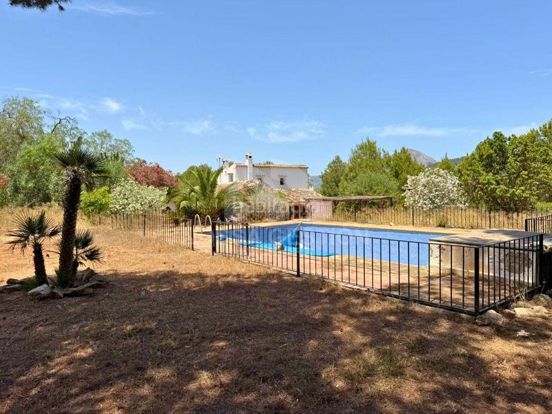 Foto e5e4f075-b866-4ddf-8811-ce74082ed2d1. Chalet avec parking piscine dans Partida Comunes-Adsubia Xàbia