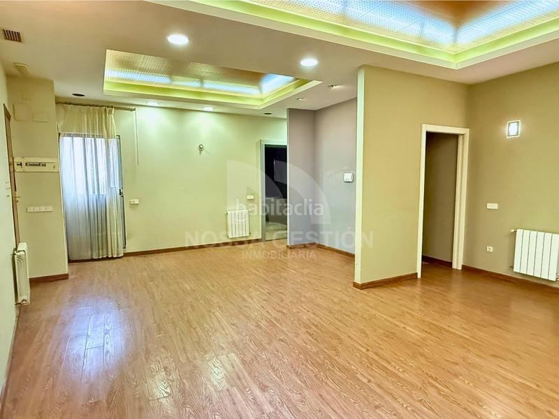 Foto aedeef1c-f221-4ede-8449-beab2d56e8ab. Maison jumelée avec parking dans Centro Bétera