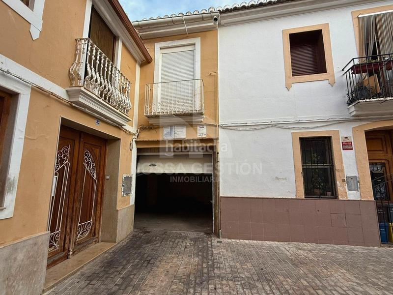 Foto dcb455cf-6bd0-4c31-bc75-b3271c105a11. Maison jumelée avec parking dans Centro Bétera