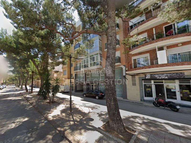 Foto b537c0a8-372c-4692-a299-fba4134b06ba. Parking voiture dans Benifaió