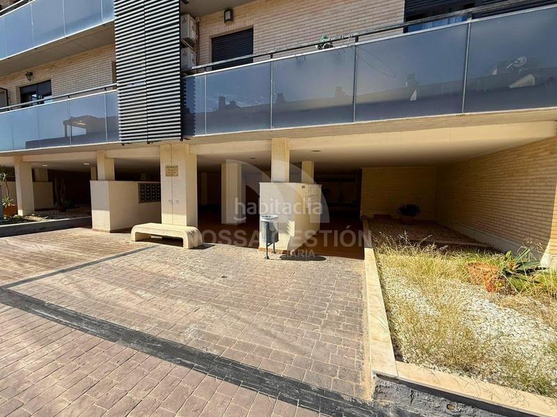 Foto 315e9e0d-ac49-4d68-8dc3-c1b7e8627334. Erdgeschoss mit parking in Avenida de Abril-9 de Octubre Sagunt