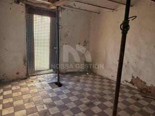 Maison  Plaza de santo domingo. Inmueble para reformar en el casco antiguo de onda  hazlo tuyo d